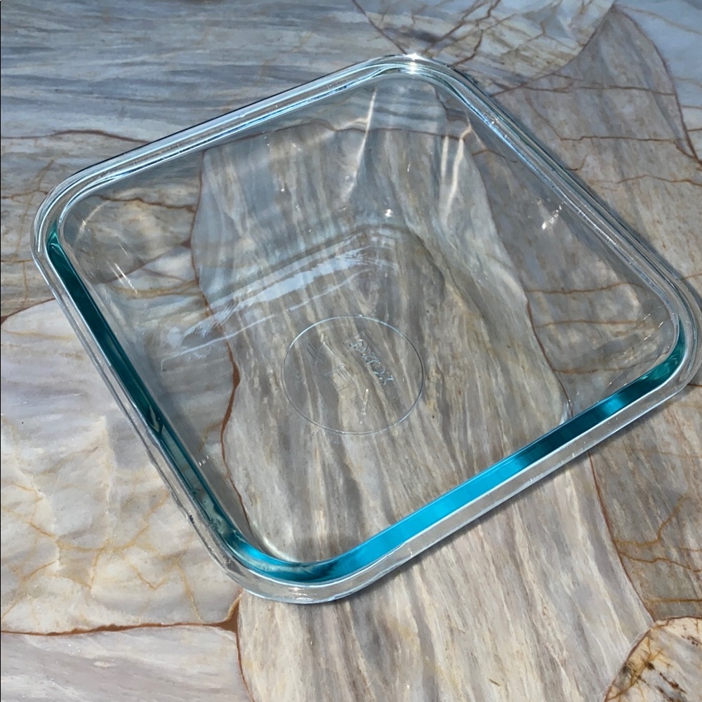 Pyrex Clear Glass Square Container - Picture 6 of 7